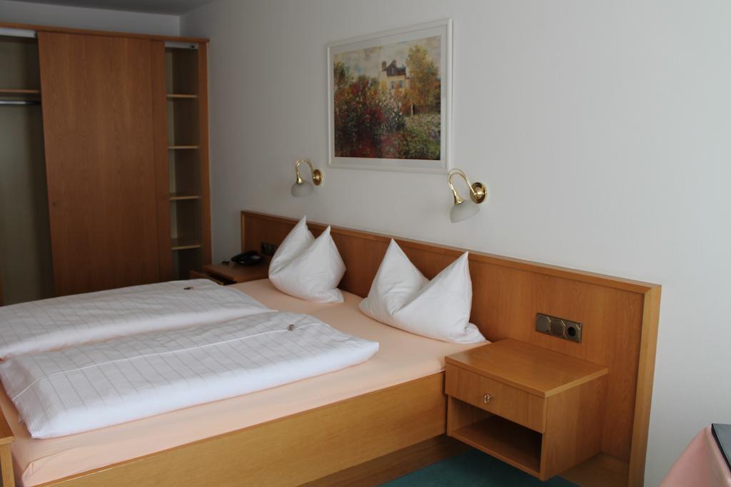 Hotel Garni Vogelsang Bad Fussing Room photo